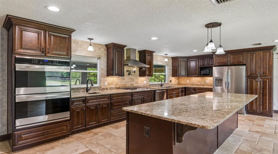 Deland, Florida 32720, 3 Bedroom Bedrooms, ,2 Bathroombathrooms,Residential,For Sale,Voorhis,0,Mfrtb8526238