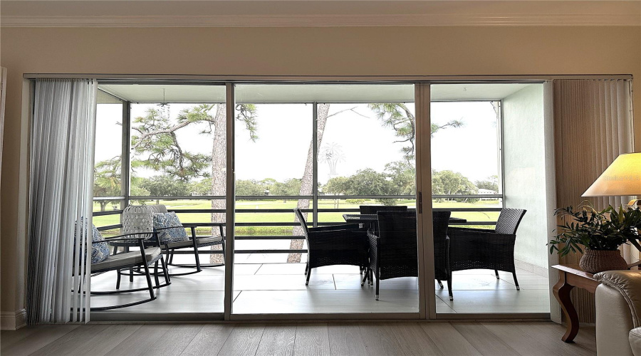 Sarasota, Florida 34243, 2 Bedroom Bedrooms, ,2 Bathroombathrooms,Residential,For Sale,Country Club,0,Mfra4704052