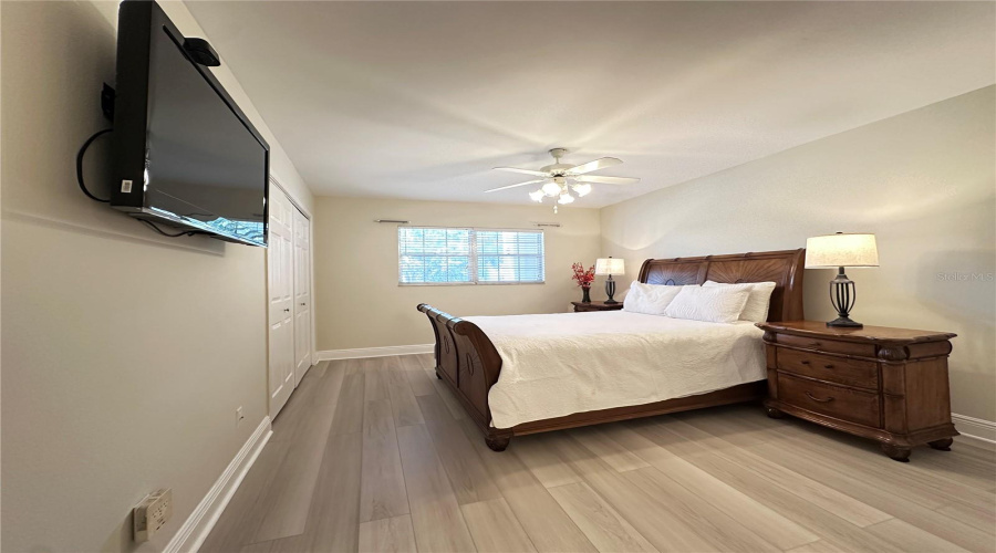 Sarasota, Florida 34243, 2 Bedroom Bedrooms, ,2 Bathroombathrooms,Residential,For Sale,Country Club,0,Mfra4704052