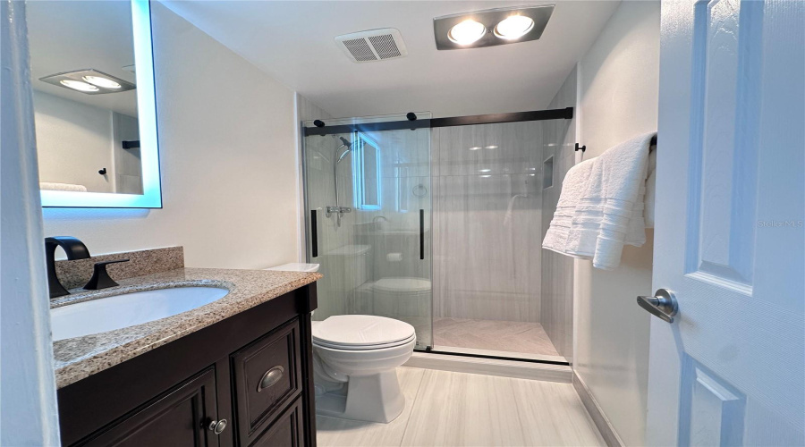 Second Bedroom En Suite Bathroom