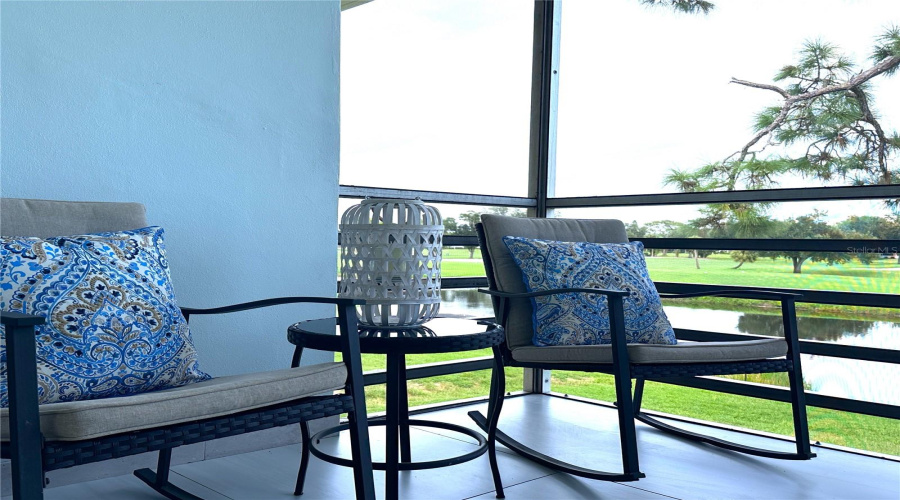 Sarasota, Florida 34243, 2 Bedroom Bedrooms, ,2 Bathroombathrooms,Residential,For Sale,Country Club,0,Mfra4704052