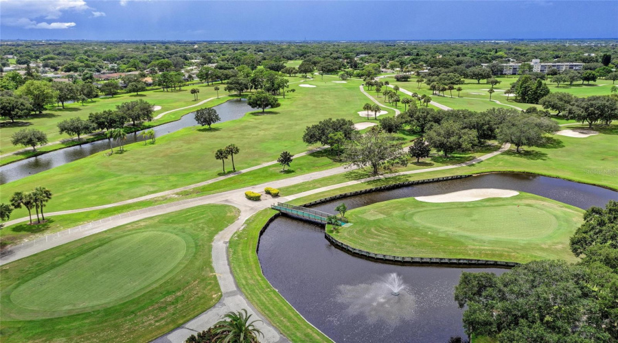 Sarasota, Florida 34243, 2 Bedroom Bedrooms, ,2 Bathroombathrooms,Residential,For Sale,Country Club,0,Mfra4704052