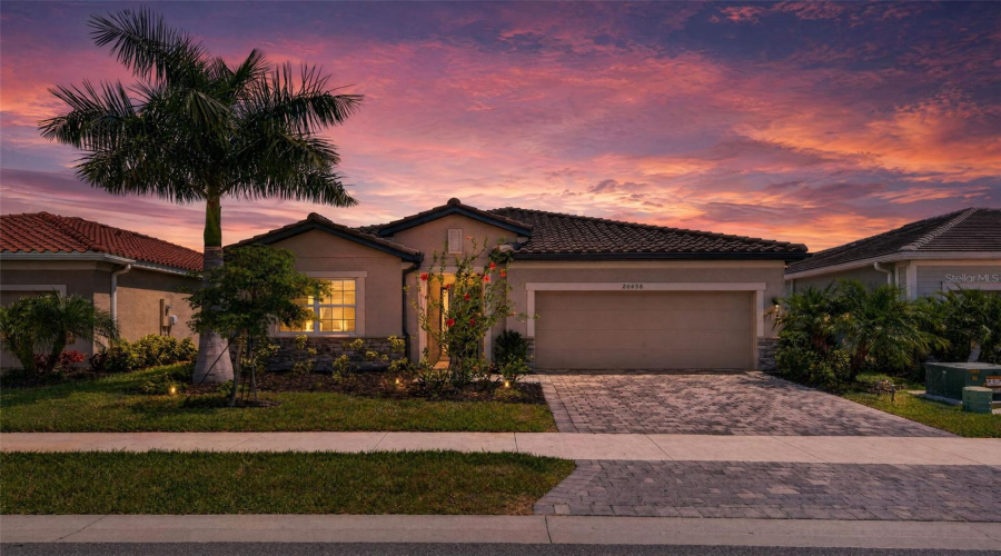 Venice, Florida 34293, 3 Bedroom Bedrooms, ,2 Bathroombathrooms,Residential,For Sale,Bandera,0,Mfra4692518