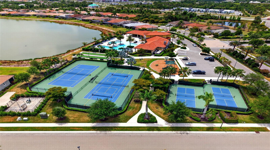 Venice, Florida 34293, 3 Bedroom Bedrooms, ,2 Bathroombathrooms,Residential,For Sale,Bandera,0,Mfra4692518