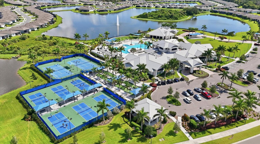 Parrish, Florida 34219, 3 Bedroom Bedrooms, ,3 Bathroombathrooms,Residential,For Sale,Saratoga,0,Mfra4704037