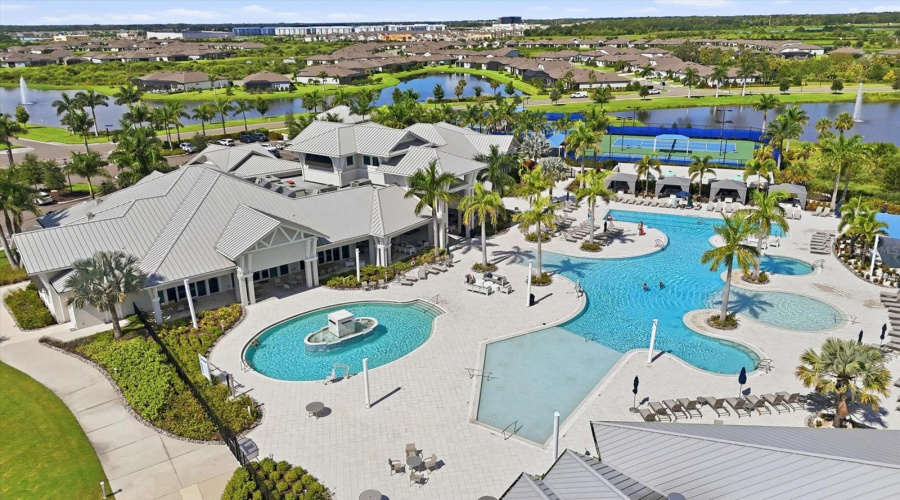 Parrish, Florida 34219, 3 Bedroom Bedrooms, ,3 Bathroombathrooms,Residential,For Sale,Saratoga,0,Mfra4704037