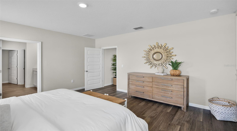 Lakeland, Florida 33810, 5 Bedroom Bedrooms, ,3 Bathroombathrooms,Residential,For Sale,Fennec Fox,0,Mfro6377726