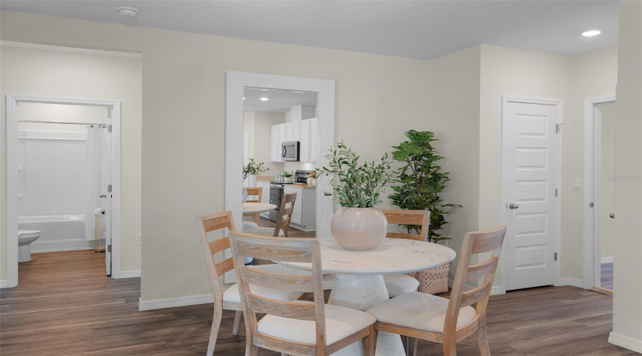Lakeland, Florida 33810, 5 Bedroom Bedrooms, ,3 Bathroombathrooms,Residential,For Sale,Fennec Fox,0,Mfro6377726