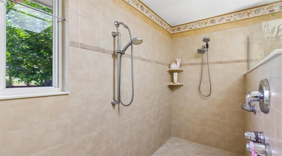 Ormond Beach, Florida 32174, 2 Bedroom Bedrooms, ,2 Bathroombathrooms,Residential,For Sale,Jasmine,0,Mfrfc320227