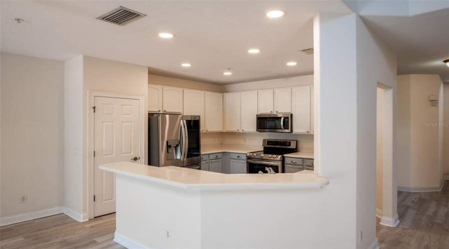 Orlando, Florida 32819, 3 Bedroom Bedrooms, ,2 Bathroombathrooms,Residential,For Sale,Sorrento,0,Mfrs5149907