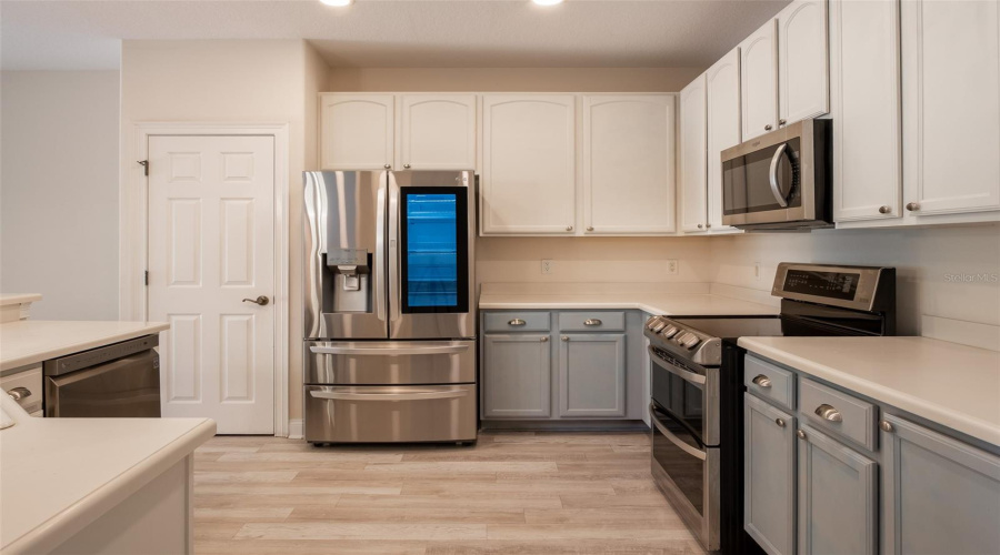 Orlando, Florida 32819, 3 Bedroom Bedrooms, ,2 Bathroombathrooms,Residential,For Sale,Sorrento,0,Mfrs5149907