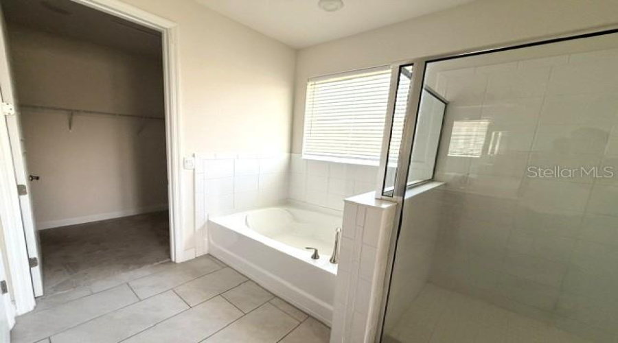 Ormond Beach, Florida 32174, 4 Bedroom Bedrooms, ,3 Bathroombathrooms,Residential,For Sale,Monaghan,0,Mfro6427660