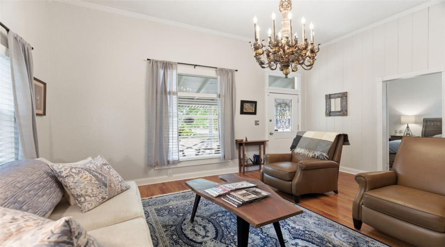 Tampa, Florida 33603, 3 Bedroom Bedrooms, ,2 Bathroombathrooms,Residential,For Sale,Woodrow,0,Mfrtb8511020