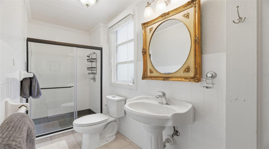 Tampa, Florida 33603, 3 Bedroom Bedrooms, ,2 Bathroombathrooms,Residential,For Sale,Woodrow,0,Mfrtb8511020