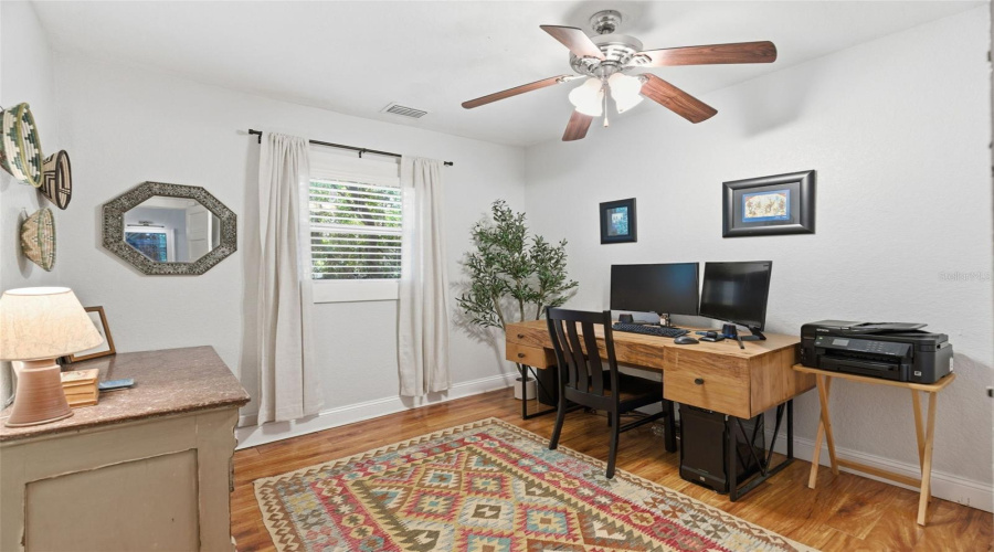 Tampa, Florida 33603, 3 Bedroom Bedrooms, ,2 Bathroombathrooms,Residential,For Sale,Woodrow,0,Mfrtb8511020