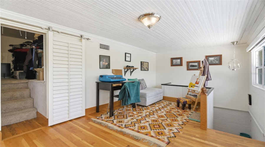 Tampa, Florida 33603, 3 Bedroom Bedrooms, ,2 Bathroombathrooms,Residential,For Sale,Woodrow,0,Mfrtb8511020