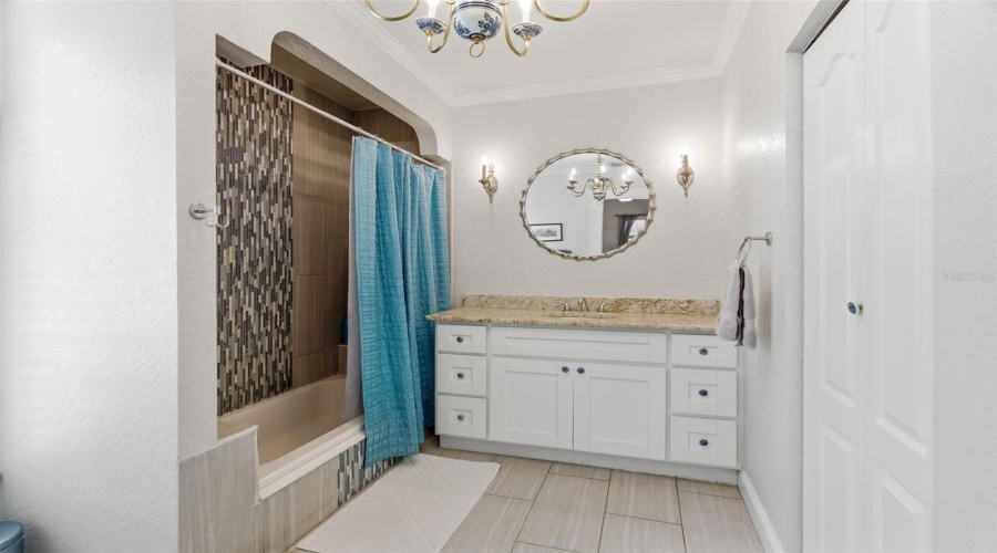 Tampa, Florida 33603, 3 Bedroom Bedrooms, ,2 Bathroombathrooms,Residential,For Sale,Woodrow,0,Mfrtb8511020