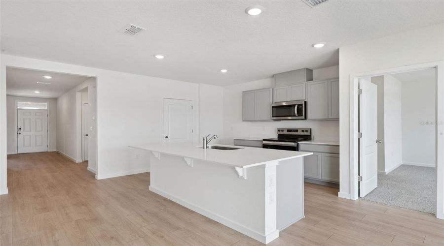 Apopka, Florida 32712, 3 Bedroom Bedrooms, ,2 Bathroombathrooms,Residential,For Sale,Marshelder,0,Mfro6420879