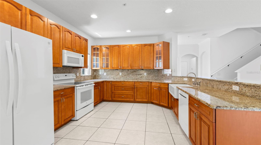 Madeira Beach, Florida 33708, 3 Bedroom Bedrooms, ,2 Bathroombathrooms,Residential,For Sale,Kapok Grand,0,Mfrtb8538542