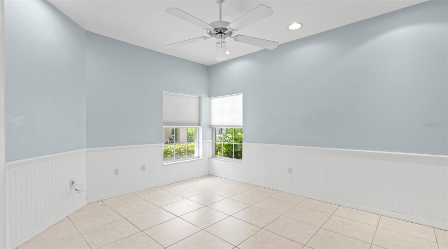 Madeira Beach, Florida 33708, 3 Bedroom Bedrooms, ,2 Bathroombathrooms,Residential,For Sale,Kapok Grand,0,Mfrtb8538542