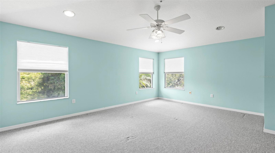 Madeira Beach, Florida 33708, 3 Bedroom Bedrooms, ,2 Bathroombathrooms,Residential,For Sale,Kapok Grand,0,Mfrtb8538542