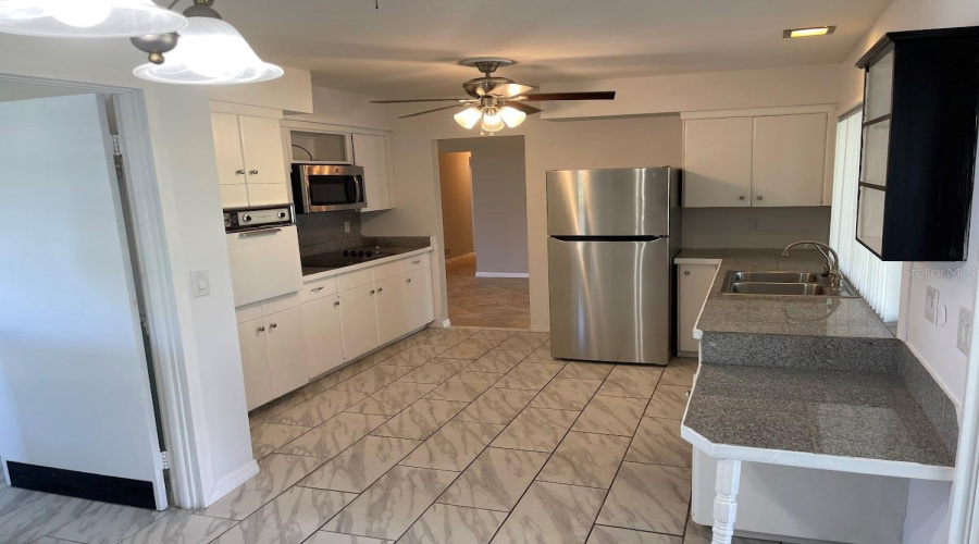 Venice, Florida 34293, 3 Bedroom Bedrooms, ,2 Bathroombathrooms,Residential,For Sale,Shamrock,0,Mfra4681336