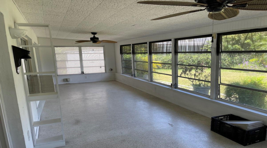 Venice, Florida 34293, 3 Bedroom Bedrooms, ,2 Bathroombathrooms,Residential,For Sale,Shamrock,0,Mfra4681336