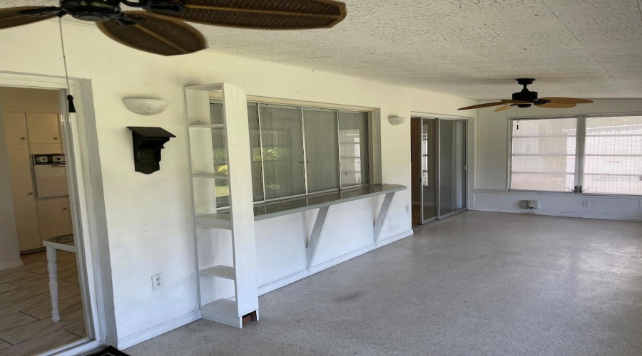 Venice, Florida 34293, 3 Bedroom Bedrooms, ,2 Bathroombathrooms,Residential,For Sale,Shamrock,0,Mfra4681336
