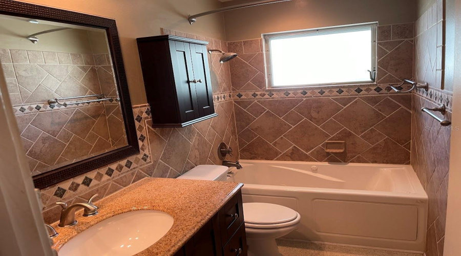 Venice, Florida 34293, 3 Bedroom Bedrooms, ,2 Bathroombathrooms,Residential,For Sale,Shamrock,0,Mfra4681336