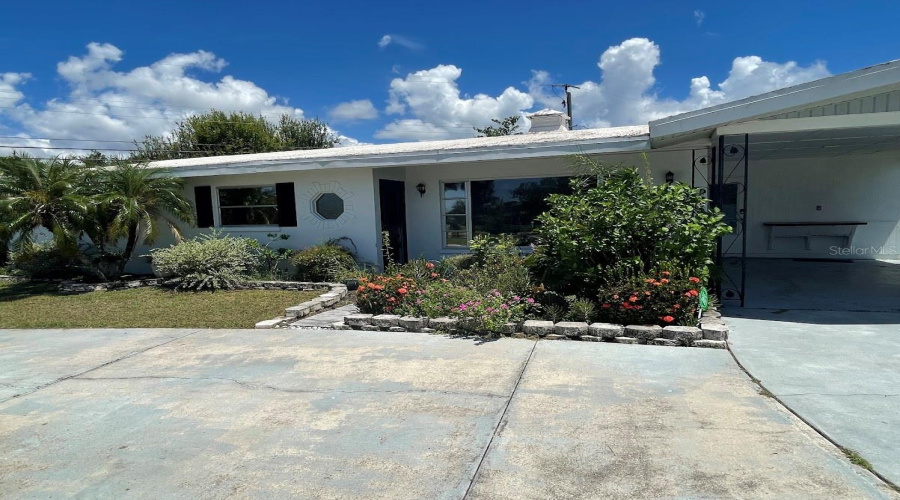 Venice, Florida 34293, 3 Bedroom Bedrooms, ,2 Bathroombathrooms,Residential,For Sale,Shamrock,0,Mfra4681336