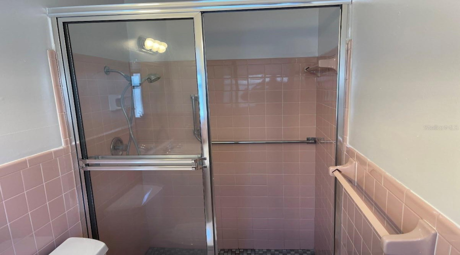 Venice, Florida 34293, 3 Bedroom Bedrooms, ,2 Bathroombathrooms,Residential,For Sale,Shamrock,0,Mfra4681336