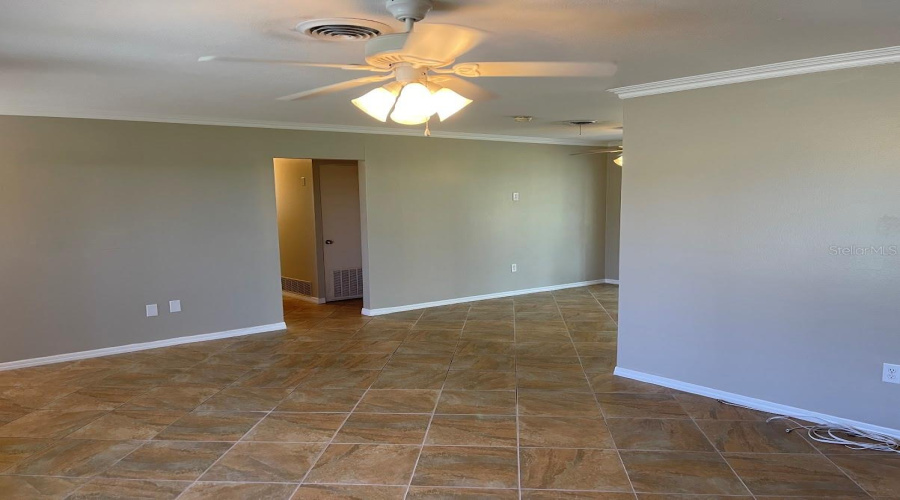 Venice, Florida 34293, 3 Bedroom Bedrooms, ,2 Bathroombathrooms,Residential,For Sale,Shamrock,0,Mfra4681336
