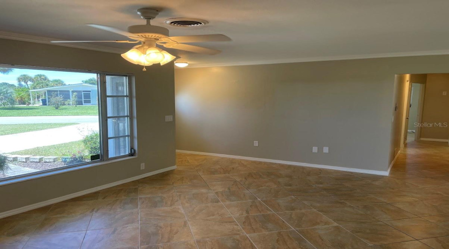Venice, Florida 34293, 3 Bedroom Bedrooms, ,2 Bathroombathrooms,Residential,For Sale,Shamrock,0,Mfra4681336
