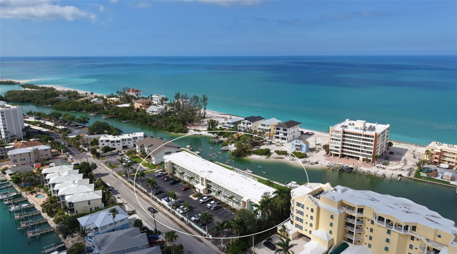 Sarasota, Florida 34242, 1 Bedroom Bedrooms, ,1 Bathroombathrooms,Residential,For Sale,Midnight Pass,0,Mfra4692488