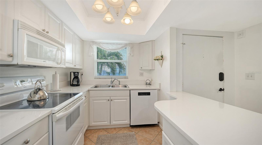 Sarasota, Florida 34242, 1 Bedroom Bedrooms, ,1 Bathroombathrooms,Residential,For Sale,Midnight Pass,0,Mfra4692488