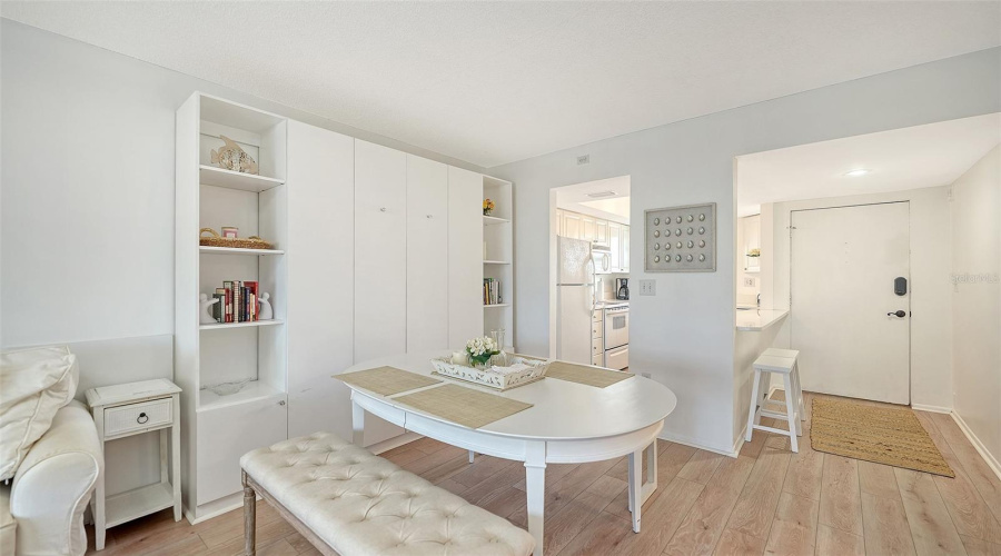 Sarasota, Florida 34242, 1 Bedroom Bedrooms, ,1 Bathroombathrooms,Residential,For Sale,Midnight Pass,0,Mfra4692488
