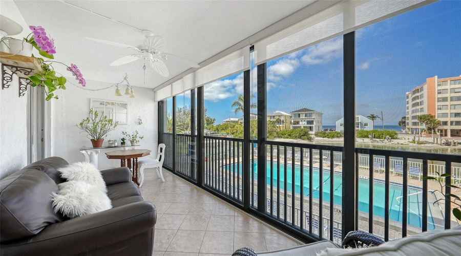 Sarasota, Florida 34242, 1 Bedroom Bedrooms, ,1 Bathroombathrooms,Residential,For Sale,Midnight Pass,0,Mfra4692488