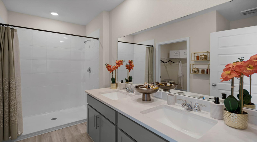 Winter Haven, Florida 33884, 4 Bedroom Bedrooms, ,2 Bathroombathrooms,Residential,For Sale,Hummingbird,0,Mfro6420366