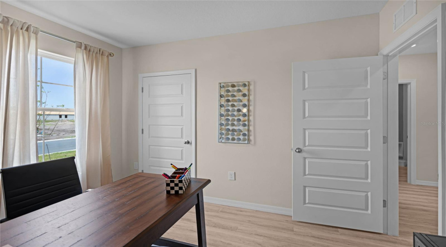 Winter Haven, Florida 33884, 4 Bedroom Bedrooms, ,2 Bathroombathrooms,Residential,For Sale,Hummingbird,0,Mfro6420366