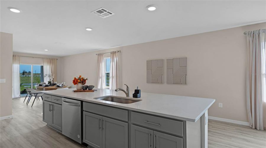 Winter Haven, Florida 33884, 4 Bedroom Bedrooms, ,2 Bathroombathrooms,Residential,For Sale,Hummingbird,0,Mfro6420366