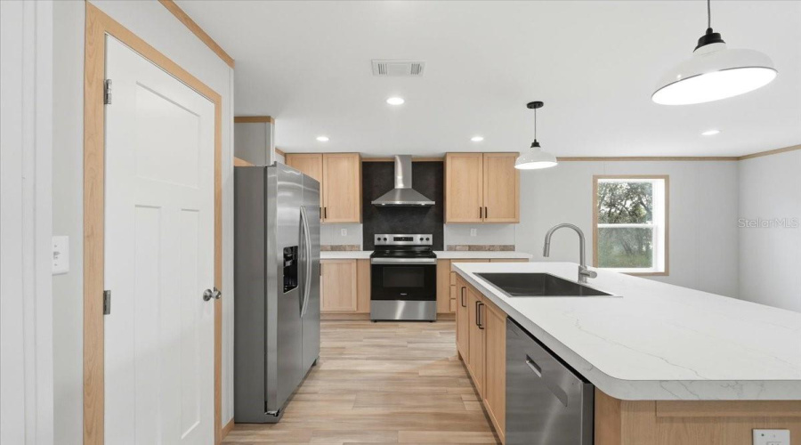Wildwood, Florida 34785, 3 Bedroom Bedrooms, ,2 Bathroombathrooms,Residential,For Sale,Stone,0,Mfrp4936779