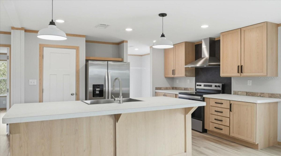 Wildwood, Florida 34785, 3 Bedroom Bedrooms, ,2 Bathroombathrooms,Residential,For Sale,Stone,0,Mfrp4936779
