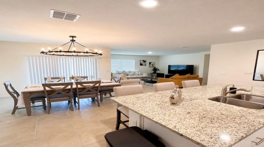 Kissimmee, Florida 34744, 4 Bedroom Bedrooms, ,2 Bathroombathrooms,Residential,For Sale,Hideout,0,Mfrs5152167