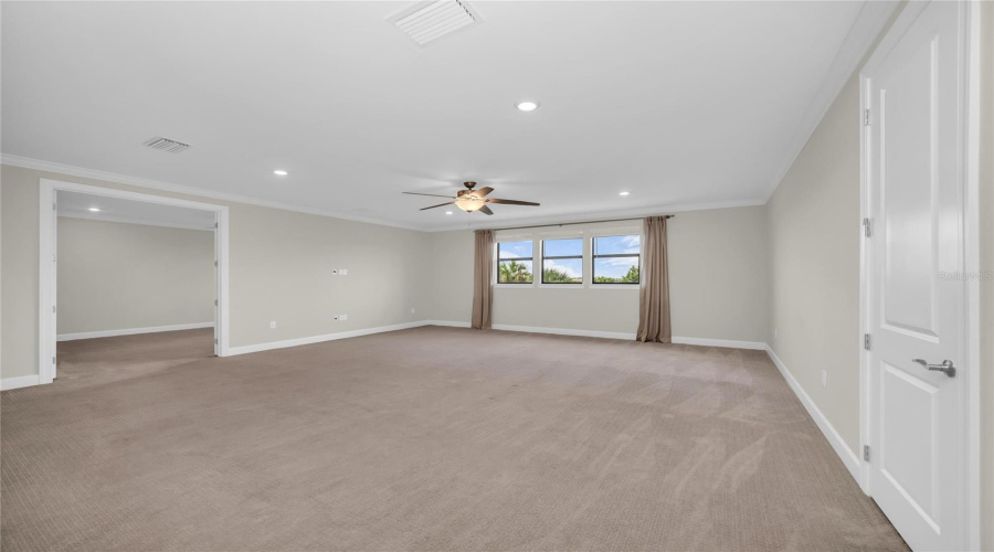 Massive Loft (Second Floor)