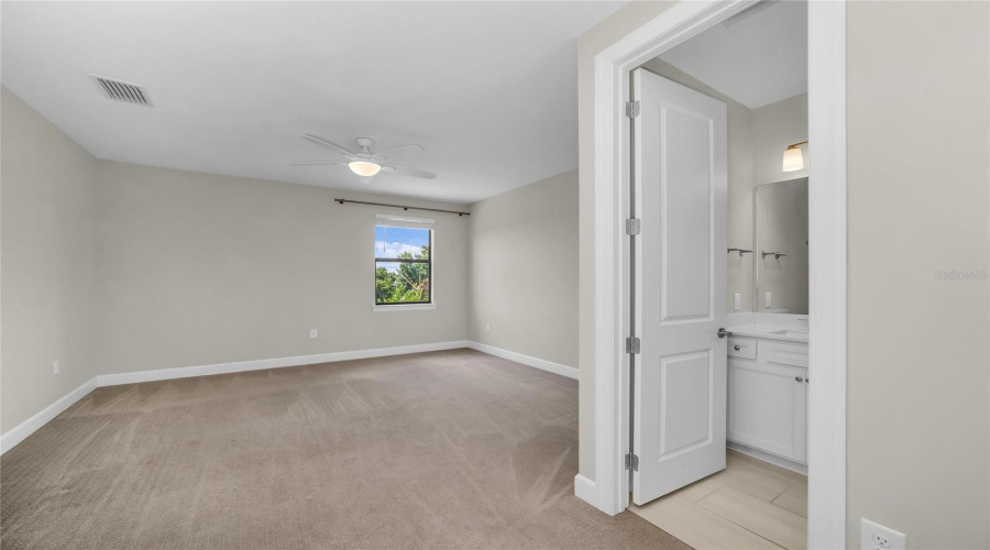 Bedroom 4 With En-Suite Bath (Second Floor)
