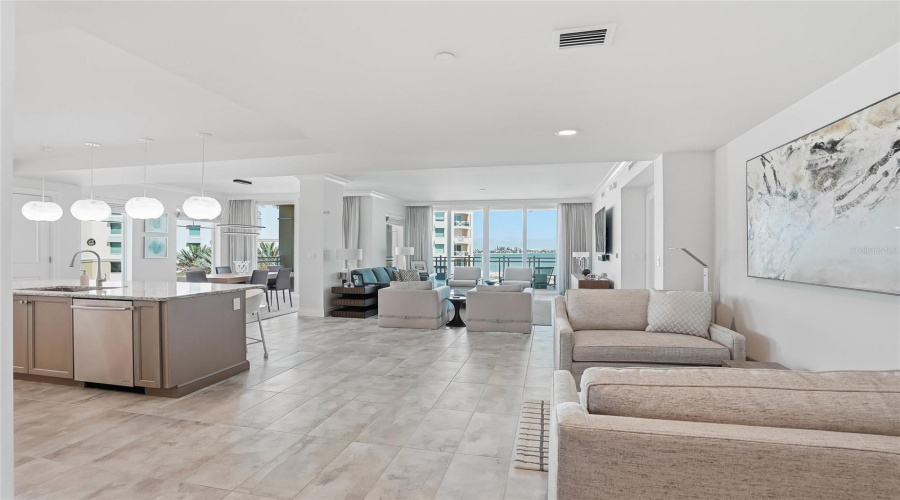 Walk Into This Residence And Enjoy The Water Views As Well As The Beautiful &Quot;Resort Feel&Quot; Community.