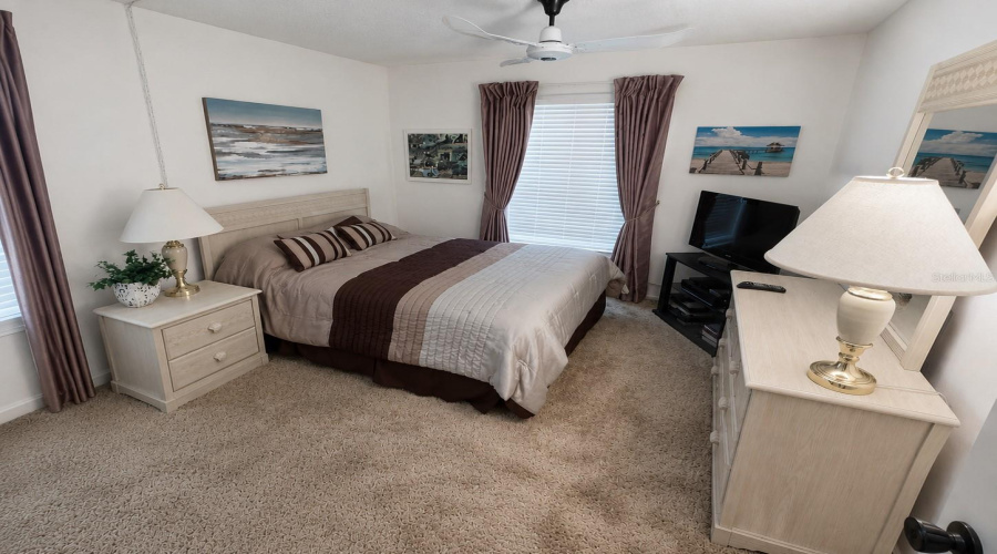 Palm Harbor, Florida 34684, 2 Bedroom Bedrooms, ,2 Bathroombathrooms,Residential,For Sale,Macalpin,0,Mfrtb8533663
