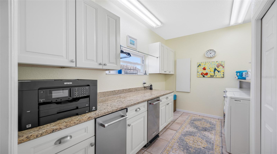 Apollo Beach, Florida 33572, 5 Bedroom Bedrooms, ,5 Bathroombathrooms,Residential,For Sale,Symphony Isles,0,Mfrtb8541248