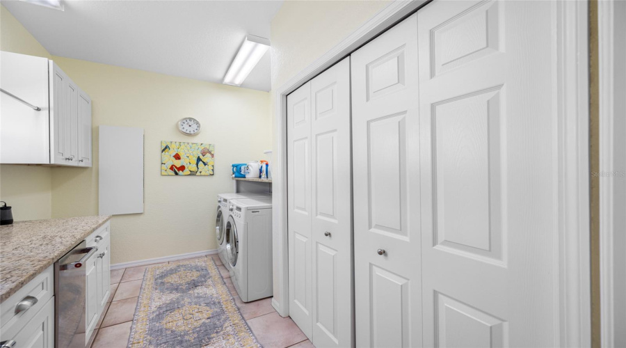Apollo Beach, Florida 33572, 5 Bedroom Bedrooms, ,5 Bathroombathrooms,Residential,For Sale,Symphony Isles,0,Mfrtb8541248