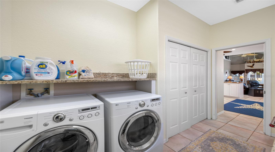 Apollo Beach, Florida 33572, 5 Bedroom Bedrooms, ,5 Bathroombathrooms,Residential,For Sale,Symphony Isles,0,Mfrtb8541248